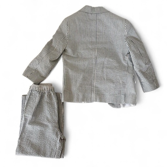 Striped Blazer and Pants Set - Picture 4 of 7